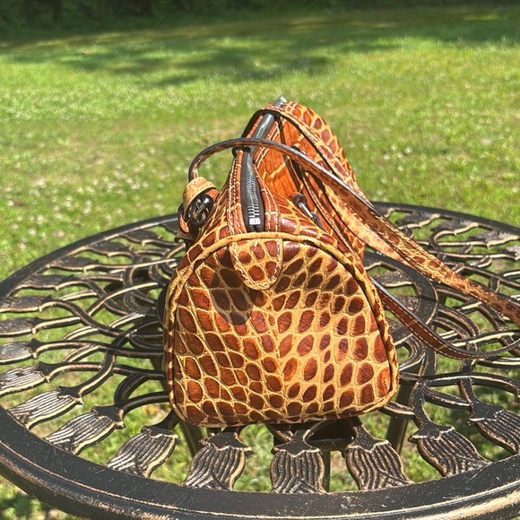 Dooney & Bourke Brown Crocodile Embossed Shoulder Bag - Picture 3 of 11